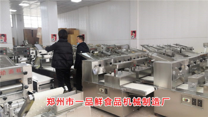 改行做面食批發的客戶選擇一品鮮燴面機(圖3) 改行做面食批發的客戶選擇一品鮮燴面機(圖3)