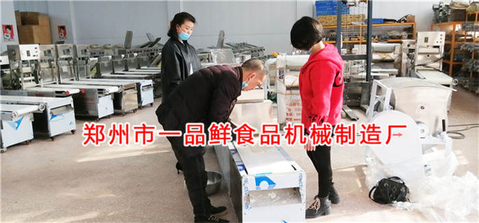 駐馬店客戶訂購一品鮮燴面機(jī)(圖5) 駐馬店客戶訂購一品鮮燴面機(jī)(圖5)