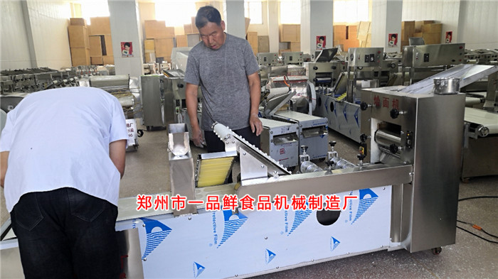 客戶親手操作機(jī)器 客戶親手操作機(jī)器