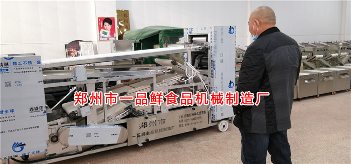 燴面館老板前來一品鮮考察 燴面館老板前來一品鮮考察