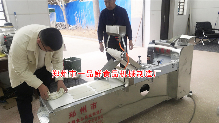 面館用燴面機調(diào)試完畢 面館用燴面機調(diào)試完畢